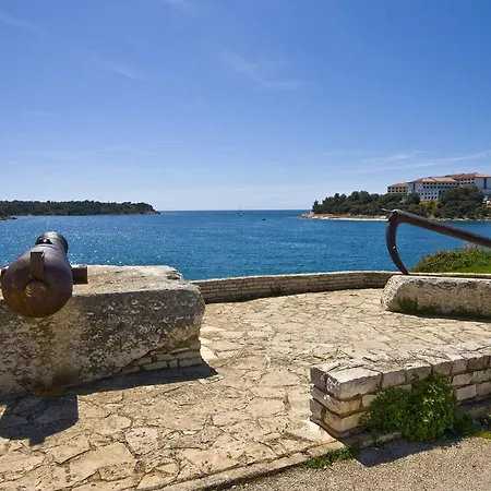Πανσιόν Andrea